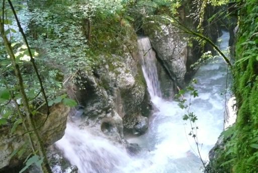 Suspended path of the Sierroz gorges (Grésy-sur-Aix)